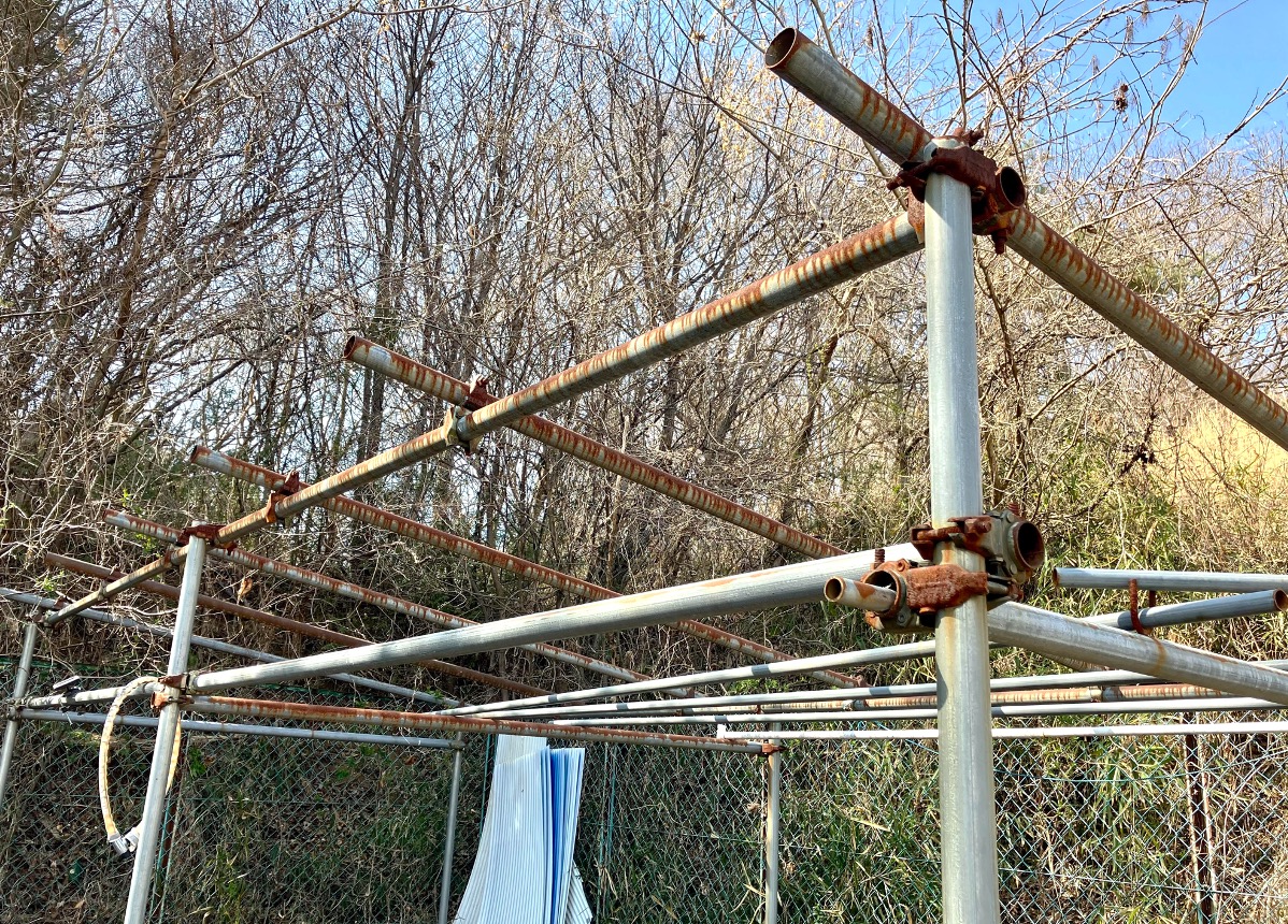 パイプ小屋の材料 used スティールパイプ